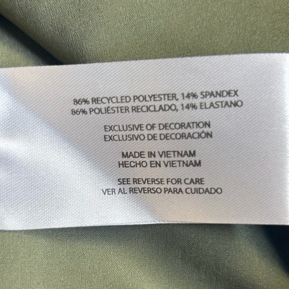 NWT Banana Republic Olive Green Bomber Jacket. Has Stretch. Size XL. - Picture 7 of 9